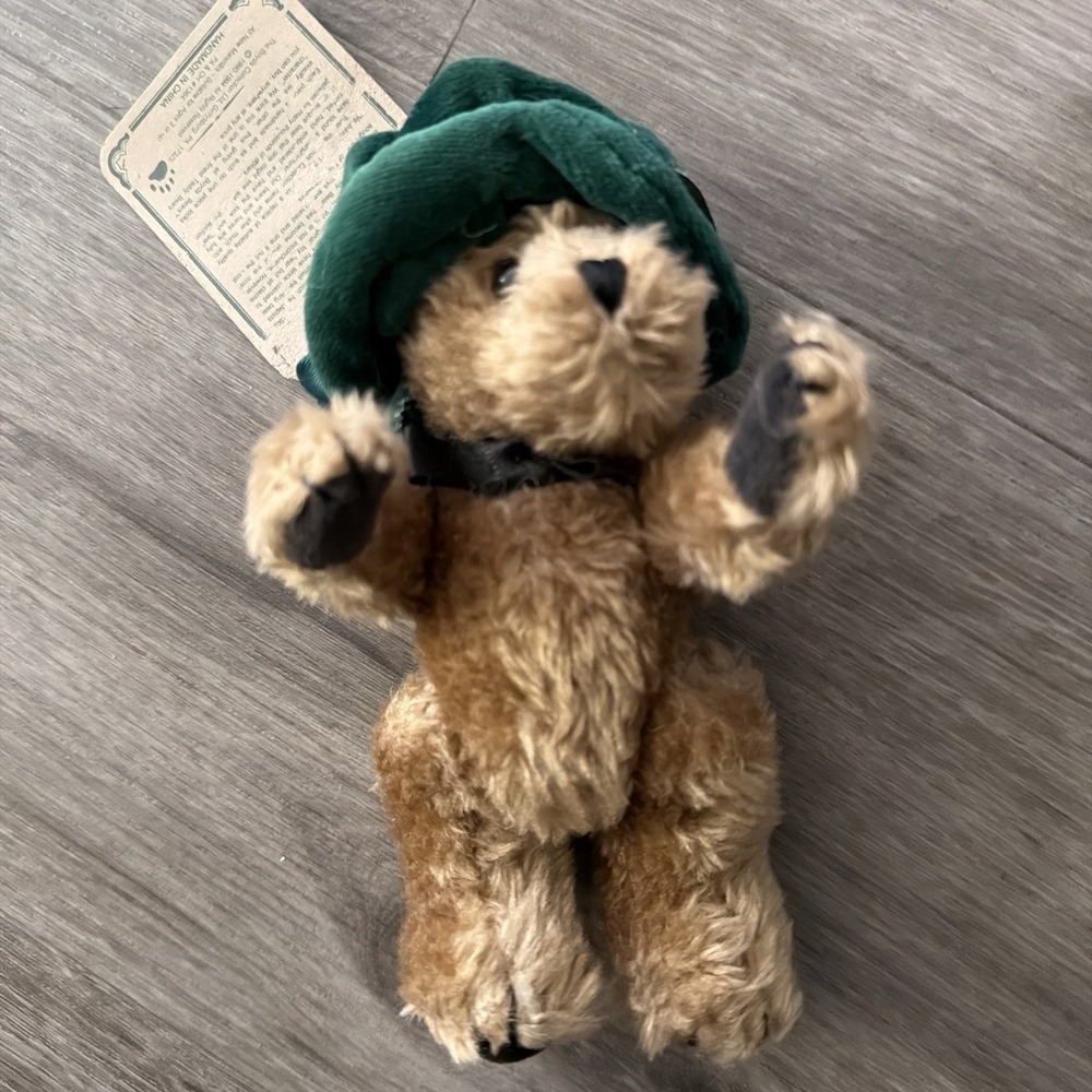 Boyds Collection Archive Series Teddy Bear Green Velvet‎ Hat Vintage Plush 1990s